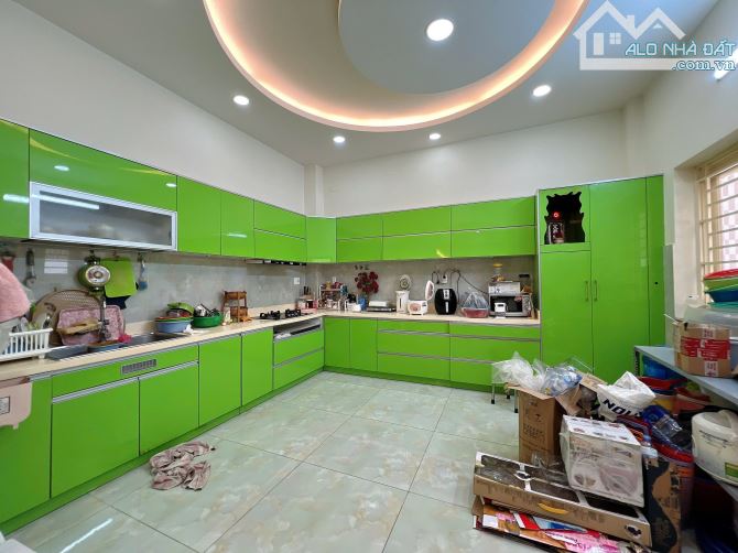 Rẻ nhất cung đường MT Nguyễn Đình Chiểu 11x26m NH - 5 tầng - HĐT 120tr giá chỉ 38 tỷ. - 4