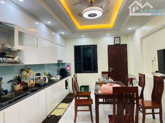 Bán nhà Phú diễn 70m2 , 7 tầng thang máy otoo đỗ cửa, full nội thất - 4
