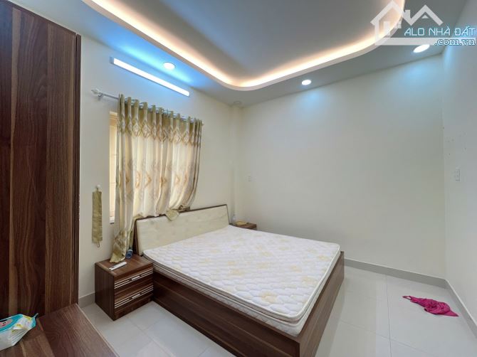 Rẻ nhất cung đường MT Nguyễn Đình Chiểu 11x26m NH - 5 tầng - HĐT 120tr giá chỉ 38 tỷ. - 6