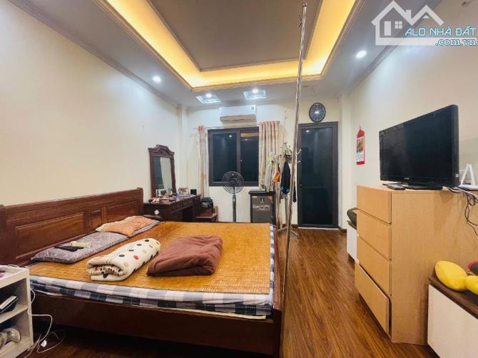 Bán nhà Phú diễn 70m2 , 7 tầng thang máy otoo đỗ cửa, full nội thất - 7