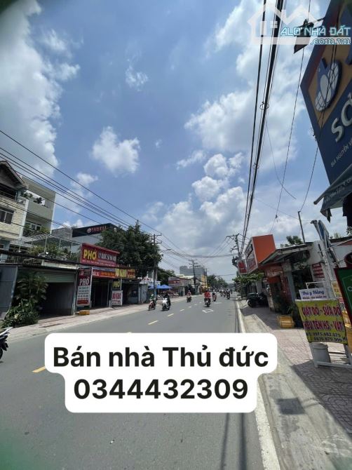 Bán nhà Thủ Đức, Mặt tiền đường, Nguyễn Văn Tăng, Thu nhập 181 triệu/th, 313 m2, 72 tỷ