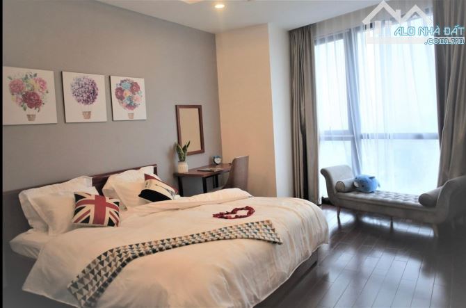 NHÀ ĐẸP! BÁN CĂN HỘ CHUNG CƯ CAO CẤP ROYAL CITY, QUẬN THANH XUÂN. 107M2. GIÁ 7.8 TỶ.