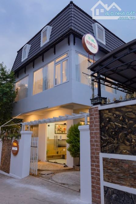 Villa Sân Vườn Diện Tích 200m2 Ngang 12m 9PKD + 9WC Nguồn Thu Tốt - Ngay Trung Tâm - 1