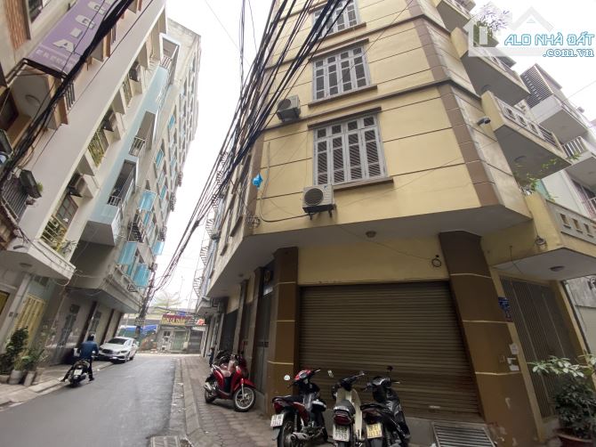 **BÁN NHÀ PHÂN LÔ HOÀNG QUỐC VIỆT - 50M², MT 4M, 6 TẦNG, 11.8 TỶ - THANG MÁY - 1