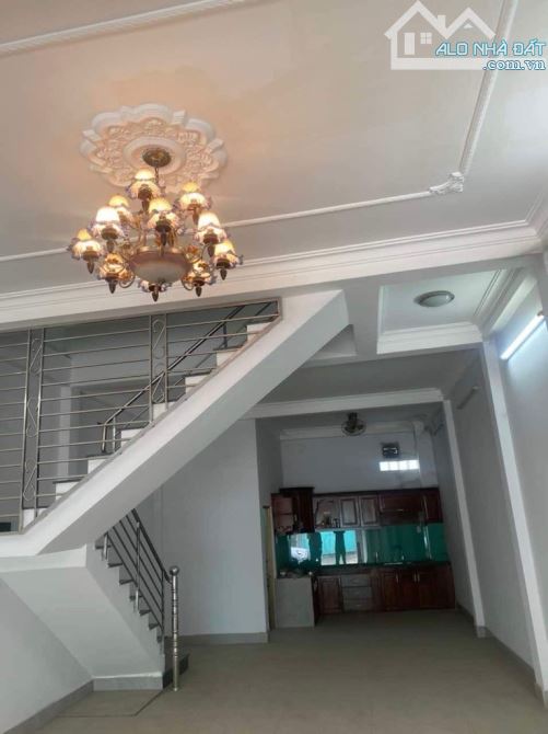 Bán nhà 2T MẶT TIỀN NGUYỄN DUY TRINH -100M2- Phú Hữu, Quận 9 giá nhỉnh 8 tỷ - 1