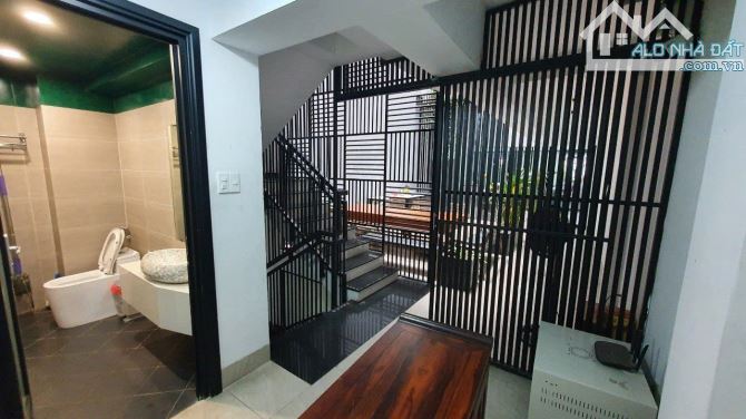 hẻm 8m Bình Giã, P13, Tân Bình, DT: 5 x 14m, trệt 2 lầu giá cực tốt, 11.9 tỷ - 2