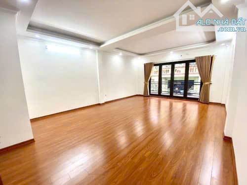 BÁN NHÀ KHÚC THỪA DỤ, 5 TẦNG, 55M2, 1 BƯỚC RA PHỐ, 2 THOÁNG. 9 TỶ - 3