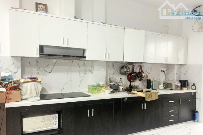 Bán nhà Trường Sa Phú Nhuận, 55m² (4m x 14m) 3 phòng ngủ, gần mặt tiền - Giá 7.8 tỷ TL - 4