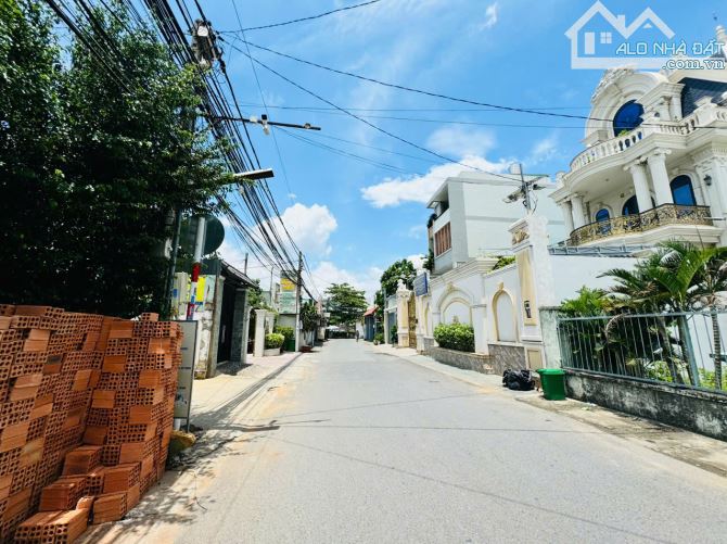 Bán đất phường Tân Tiến hẻm Highlands Coffee đường Phan Trung sổ hồng 425m2 giá 20 tỷ - 4