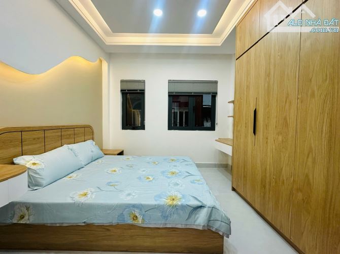 🏠Nhà Hẻm Nhựa 6m có lề đường - Nhà Sát Quận 1 - Nhà 4 Lầu - Giá Nhỉnh 7 Tỷ - 8