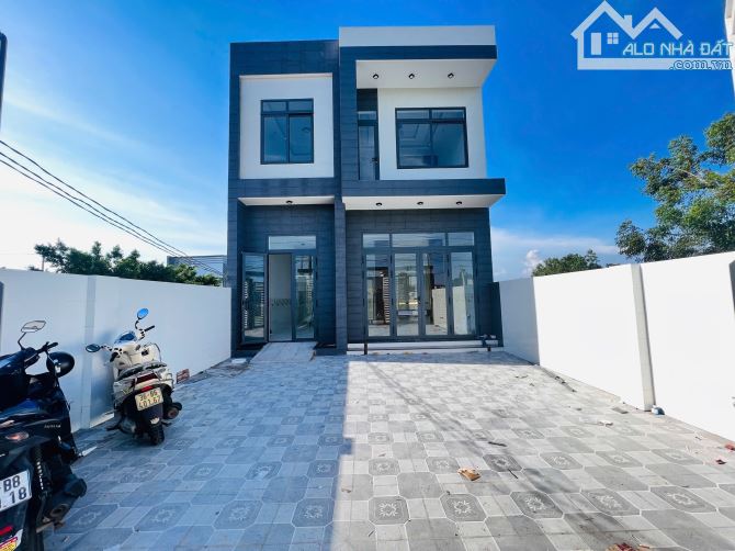 BÁN CĂN NHÀ 1 TRỆT 1 LẦU- 4 PN CÁCH BIỂN PHƯỚC HẢI CHỈ 3KM 🏡 GIÁ : 2TỶ85