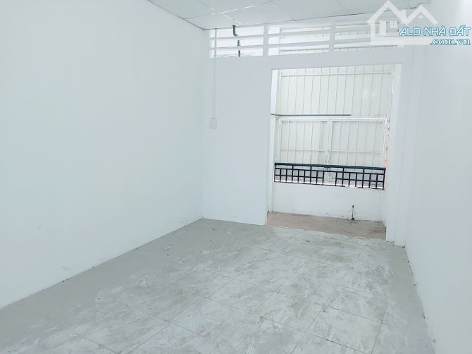 Bán nhà Tân Phú đường Âu Cơ giáp Tân Bình 4,4x21m 3Lầu ô tô trong nhà nhỉnh 6 tỷ - 1