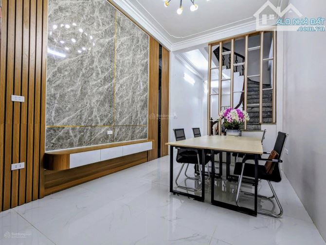 Cần bán nhà 50m2 giá 9.5 tỷ tại Vương Thừa Vũ Thanh Xuân ô tô đỗ cửa - 1