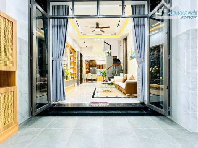 Bán nhà 4 tầng 50m2 Thoại Ngọc Hầu, Tân Phú. Gần Ngã 4 Bốn Xã, cho thuê 10tr/tháng, hẻm 5m - 1