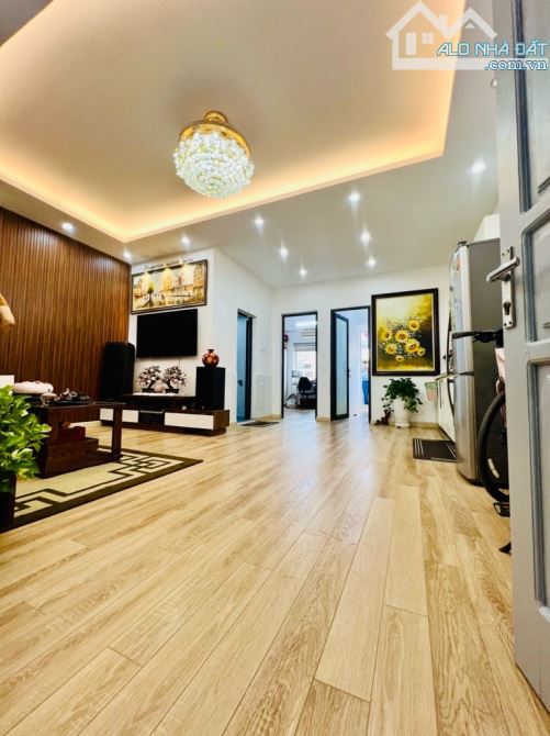 Bán nhà Vũ Trọng Phụng, Thanh Xuân: 82m2 2 ngủ, 2 vệ sinh chỉ 3 tỷ 7, nhà đẹp ở luôn, thoá - 2