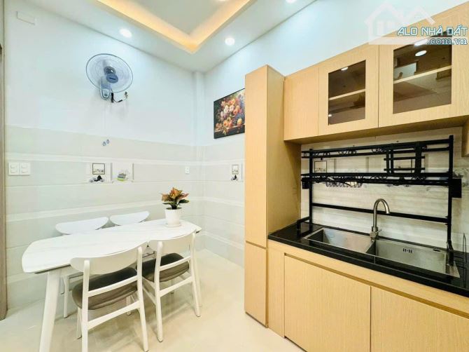 Nhà đẹp Gò Vấp Nguyễn Duy Cung 50m2 1Trệt 2Lầu SHR HXH sẵn hđ thuê 12tr/tháng LH Ngay - 2