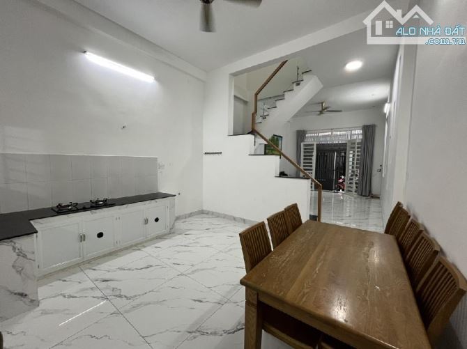 BÁN NHÀ TRUNG TÂM HỒ BÁ PHẤN, PHƯỚC LONG A, QUẬN 9, 63M² (NGANG 4M) GIÁ CHỈ 5.6 TỶ - 4