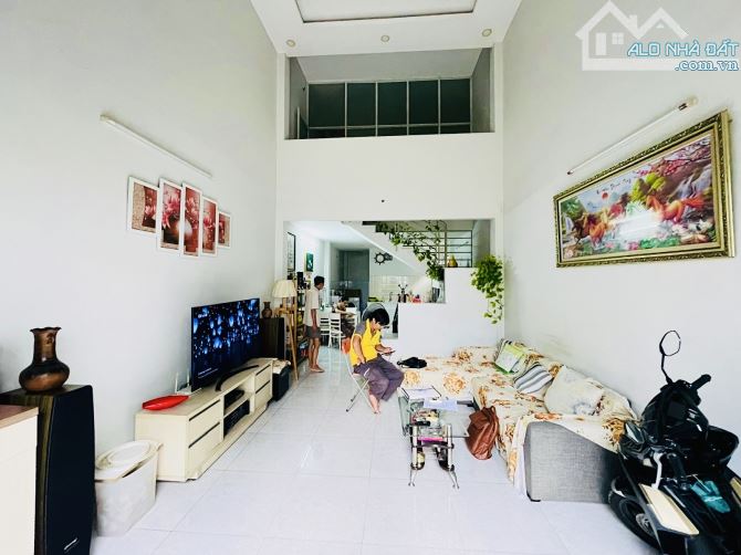 🏡 Nhà Đẹp QL.1 sát Hương Lộ 2 - 68m2 , Đường 8m - Giá Chỉ Nhỉnh 4 Tỷ🚀 - 4