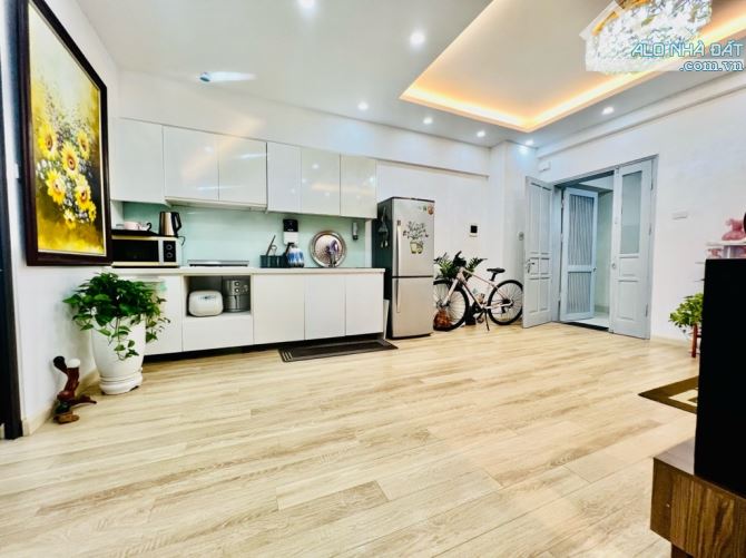 Bán nhà Vũ Trọng Phụng, Thanh Xuân: 82m2 2 ngủ, 2 vệ sinh chỉ 3 tỷ 7, nhà đẹp ở luôn, thoá - 7