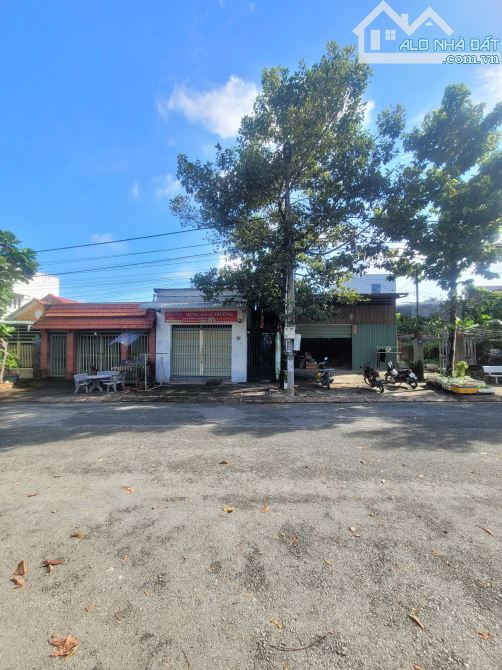 4Tỷ7__6,6x22,7__Dãy trọ KDC Biconsi__1Kiot + 4Phòng__gần trường THPT Nguyễn Thị Minh Khai