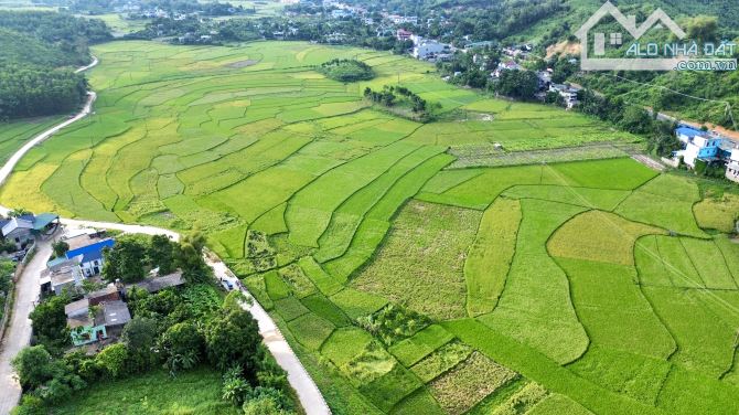 10803m Cách Đường 12B có 700m Đồi Thoải Đẹp - View Cánh Đồng - Có Khe Suối