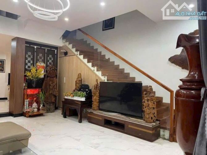 CHO THUÊ CĂN NHÀ 3 TẦNG 450M2 TẠI ĐƯỜNG LÊ HỮU TRẮC, SƠN TRÀ, ĐÀ NẴNG  - Nhà trang bị đầy - 1