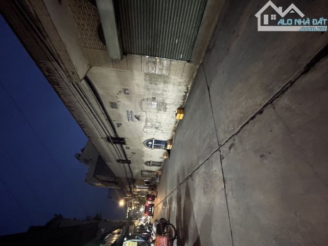 Ban nha Mã Lò, Bình Trị đông A Bình Tân. Dt 74m2 - 4 x 18.5 - 4 tầng.  Giá 7.9 Tỷ TL - 2