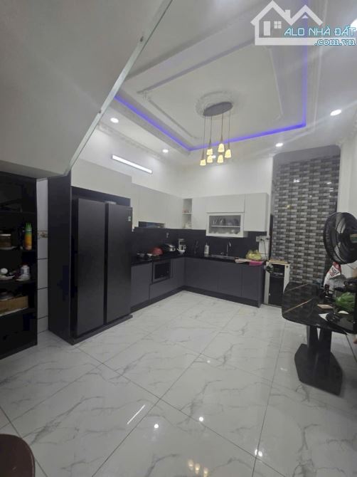 Ban nha Hương Lộ 2, Bình Trị Đông A, Bình Tân. Dt 58m2 - 4 x 14 - 4 tầng.  Giá 5.6 Tỷ TL. - 2