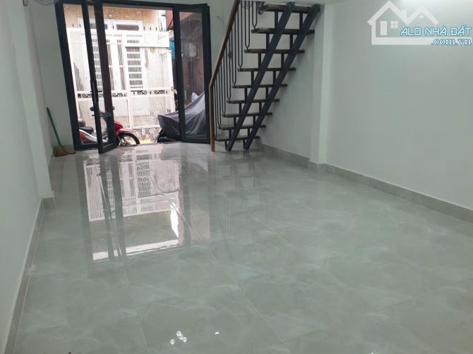 HẠ CHÀO 500 TRIỆU ,BÁN NHÀ MỚI 2 TẦNG , 60M2 TẠI HẺM HUỲNH TẤN PHÁT QUẬN 7 ,GIÁ NHỈNH 4 TỶ - 2