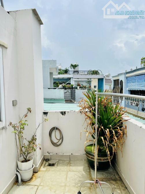 HẺM 1/ PHÚ NHUẬN - SÁT MT - 4 TẦNG - HẺM THẲNG THÔNG - 40M2 - CHỈ 5.X TỶ - 3