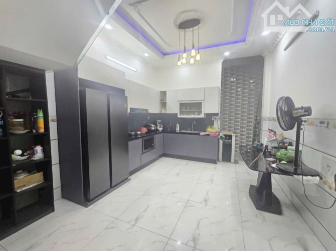 Ban nha Hương Lộ 2, Bình Trị Đông A, Bình Tân. Dt 58m2 - 4 x 14 - 4 tầng.  Giá 5.6 Tỷ TL. - 3