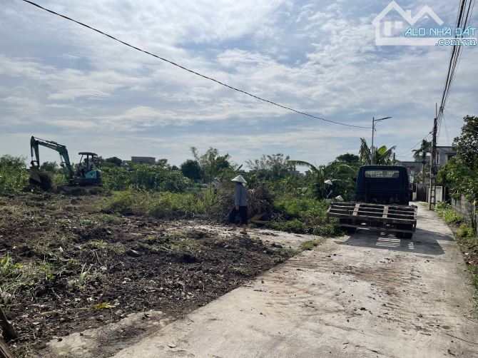 chủ cần bán đất tại Vũ Công Kiến Xương  Diện tích 100m2 mặt tiền 5m vuông vắn hướng - 3