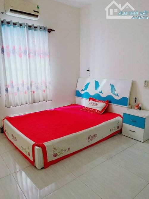 Nhà 3 Tầng trước mặt mặt đường 30m Q.9 – 150m2 - 12 tỷ -Cơ Hội nắm giữ - 3