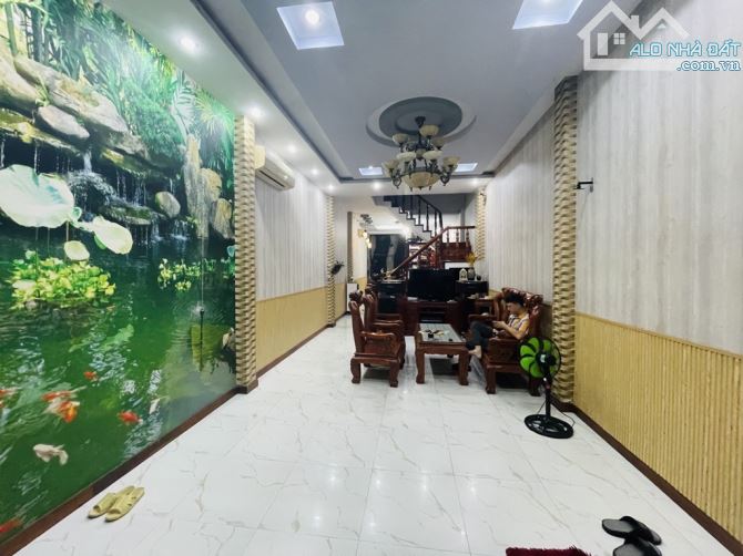 Ban nha Mã Lò, Bình Trị đông A Bình Tân. Dt 74m2 - 4 x 18.5 - 4 tầng.  Giá 7.9 Tỷ TL - 5
