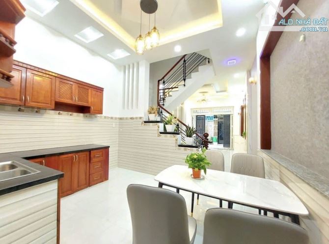 Nhà đẹp Phan Phú Tiên, Quận 5 khu người hoa an ninh tốt 60m2 giá giật mình 3tỷ990 - 5