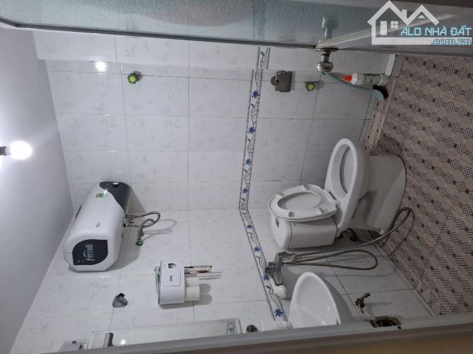 BÁN NHÀ CÙ CHÍNH LAN, KHU QUÂN ĐỘI, Ở LUÔN, KHU VỰC NHIỀU TIỆN ÍCH, GIAO THÔNG THUẬN TIỆN. - 5