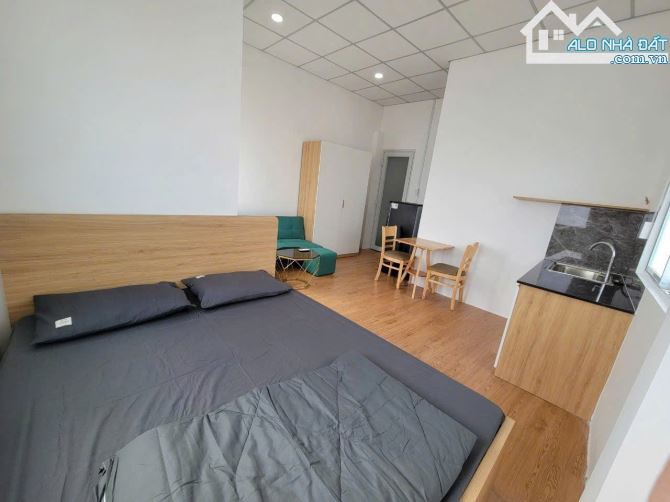 Bán CHDV 5 lầu thang máy ngang 5m 90m2 8PN khoán 36 triệu ngay Emart Phan Văn Trị 14.5 tỷ - 5
