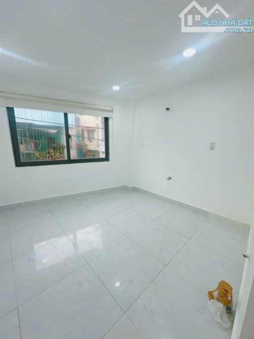 Bán nhà 40m2 LÊ VĂN SỸ xây 1 trệt 2 lầu, thông ra Đặng Văn Ngữ. Giá chỉ 2 tỷ 120,sổ sẵn - 6