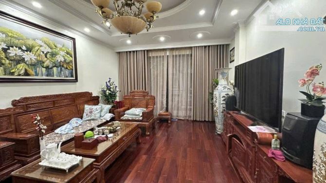 BÁN NHÀ LIỀN KỀ KHU ĐÔ THI VĂN PHÚ HÀ ĐÔNG DT 90M2, 4 TẦNG VỀ Ở LUÔN GIÁ 18,9 TỶ