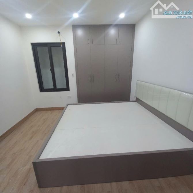 Bán NHÀ RẺ NHẤT LAI XÁ -GẦN NGÃ TƯ NHỔN - HÀNG XÓM KĐT HINODE - 43m2 Nhà 5 tầng, nhỉnh 4 t