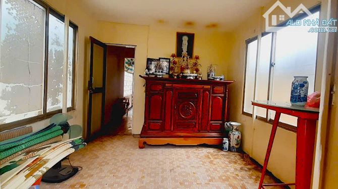 BÁN NHÀ VỊ TRÍ ĐẸP Ô TÔ ĐỖ CỔNG GẦN MẶT TIỀN MINH KHAI - 3TẦNG 3PN 59M2 - CHỈ 8.5 TỶ TL. - 11