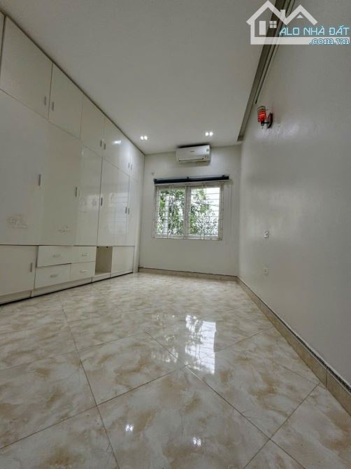 Bán nhà Yên Nghĩa, 35m2, 4 tầng, đầy đủ công năng, đường rộng ôtô đỗ cửa, giá rẻ đầu tư. - 1