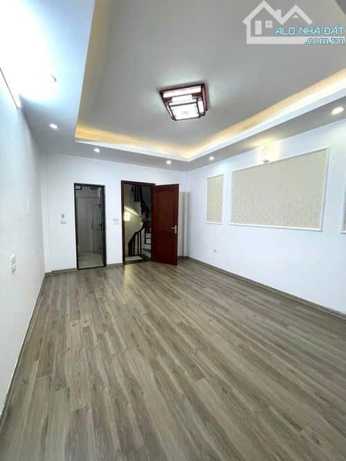 HOT NHẤT -THANH XUÂN-DT:115M2-GIÁ:16xTY-OTO VÀO NHÀ-KINH DOANH SẦM UÁT - 2