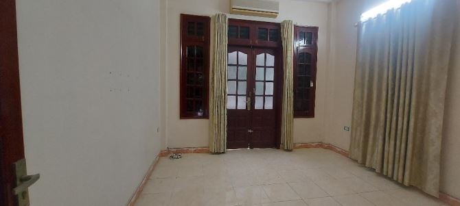 BÁN GẤP, NHÀ NGUYỄN VĂN CỪ,  DÂN XÂY, 55M²*4 TẦNG, MT 4M, giá tốt. - 2