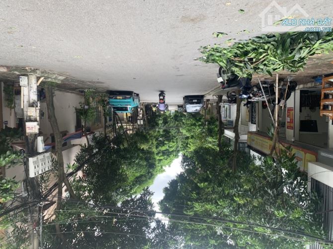 Bán nhà khu phân lô víp 918 phúc đồng 60m² , mt 4,2m , 3 tầng giá 13,5 tỷ ôtô tránh vỉa hè - 2