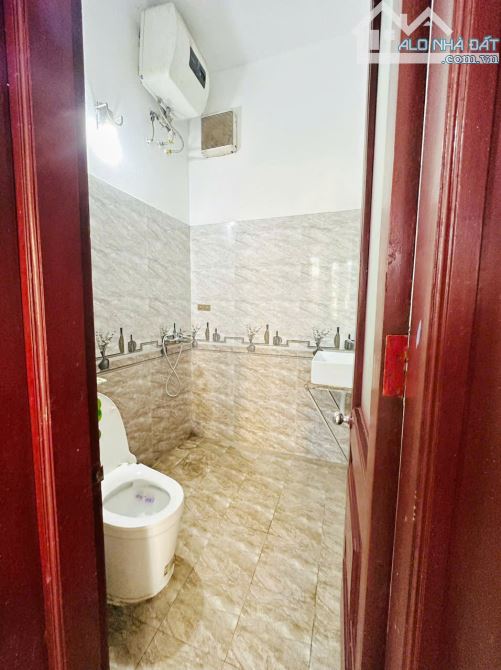 Cho Thuê CCMN Ngõ 81 Thuỵ Khuê Tây Hồ 35m2 Studio Thang Máy Ban Công Full Nội Thất Gần Hồ - 2