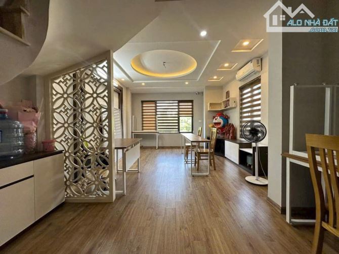 BÁN NHÀ KIM ĐỒNG - GIÁP BÁT - 42M2, 5 TẦNG, ĐẸP LÔ GÓC VIEW HỒ, TƯƠNG LAI MẶT PHỐ LỚN - 2