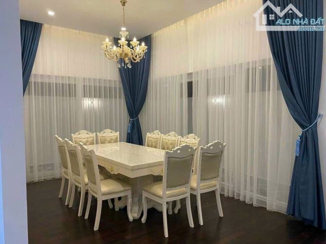 Villa hiện đại đường Nam Hồ 200m2, nội thất cao cấp giá 11 tỷ - 2