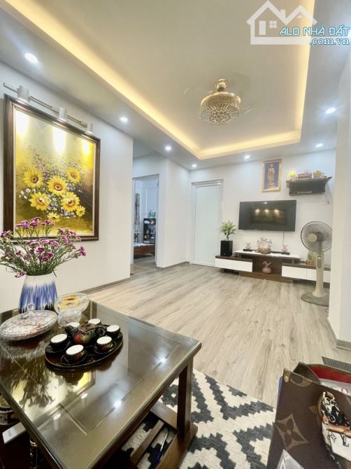 Siêu phẩm chung cư cao cấp Năm Trung yên, 60m2, 2 PN, PK, BẾP, VS, GIÁ 3,67 TỶ. - 4