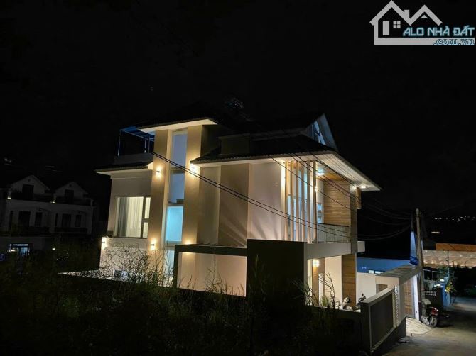 Villa hiện đại đường Nam Hồ 200m2, nội thất cao cấp giá 11 tỷ - 4